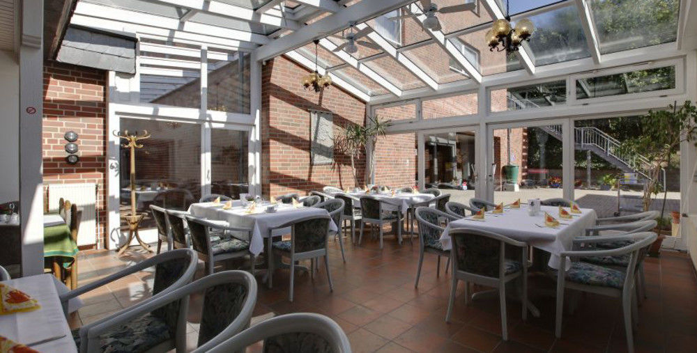 Hotel Restaurant Zum Jaegerheim Wendeburg Екстериор снимка